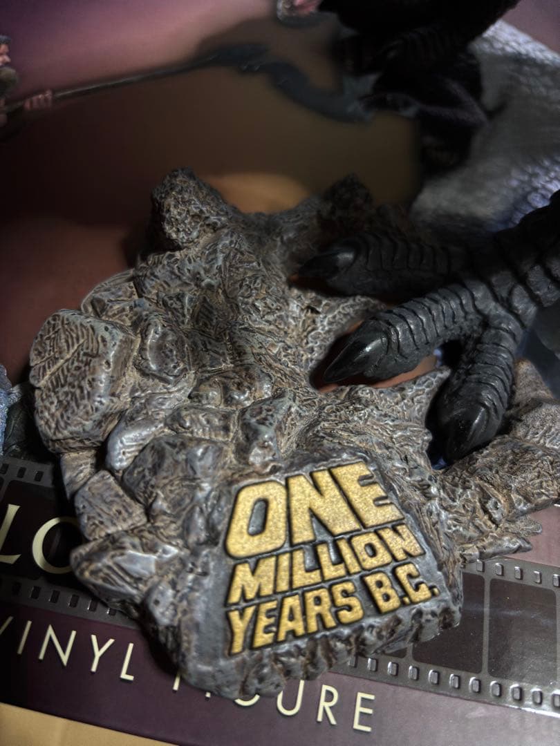 値下げ◆『恐竜100万年』32cmアロサウルス vs.トゥマク ソフビXPLUS