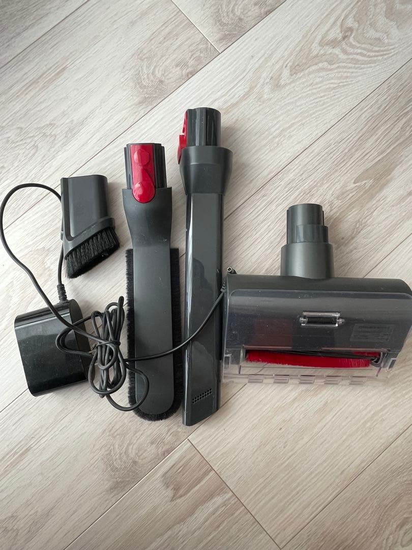 コードレス掃除機 400W強力吸引 充電収納一体型スタンド付き