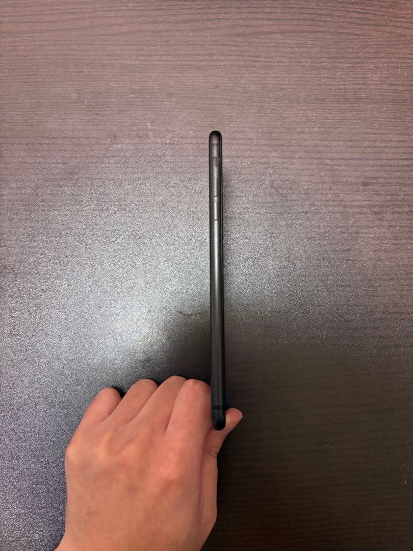 iPhone7 plus BLACK 128GB SIMフリー　バッテリー82%