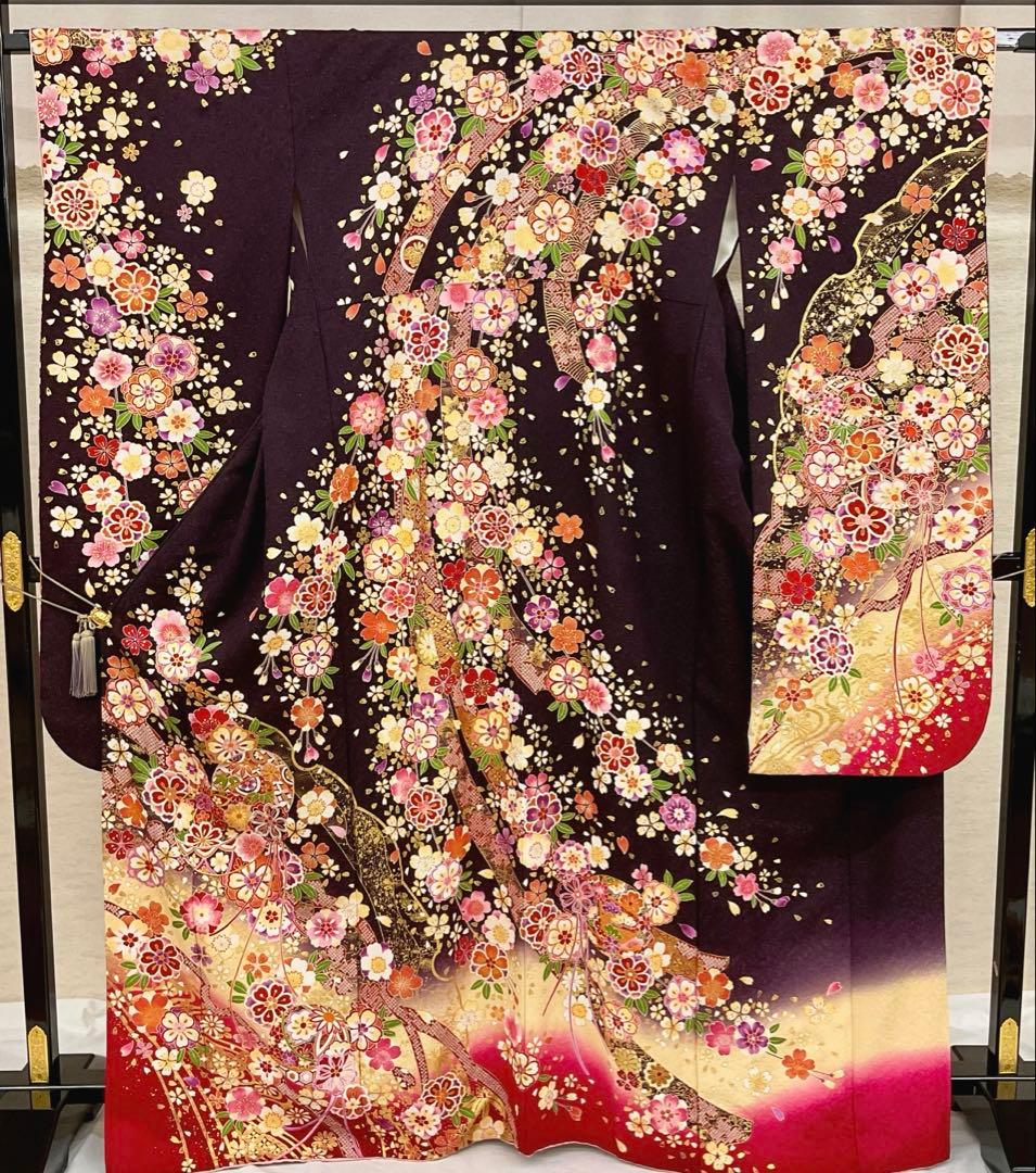振袖　紫系　濃い紫　桜　 鞠　 熨斗柄 銀通し　正絹