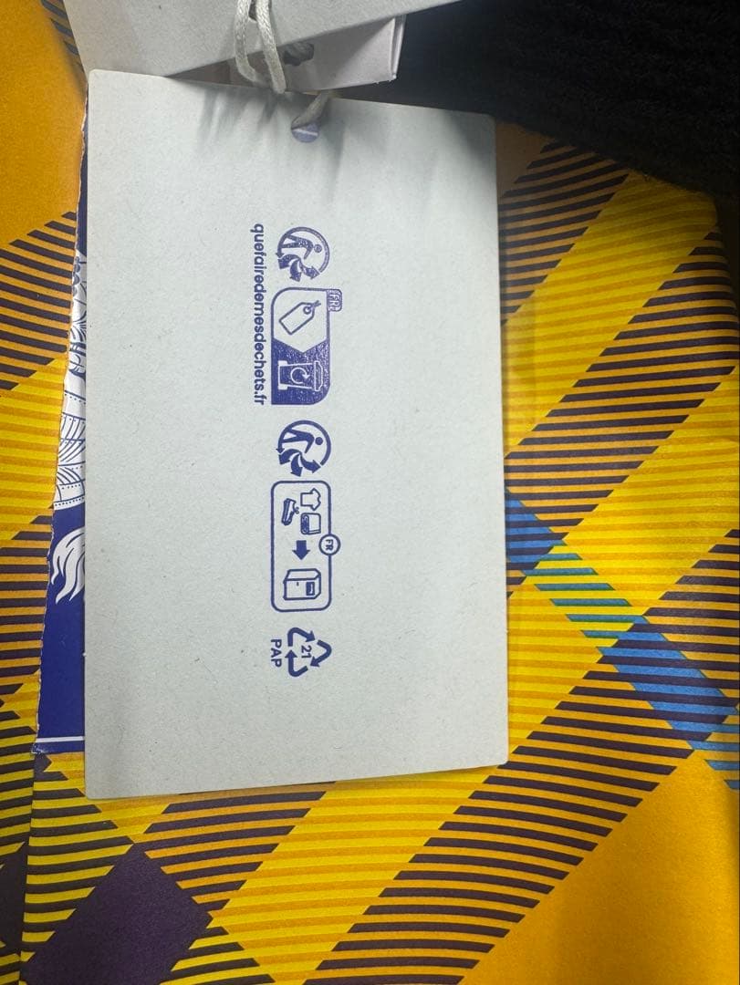 BURBERRY ブラック ニット手袋