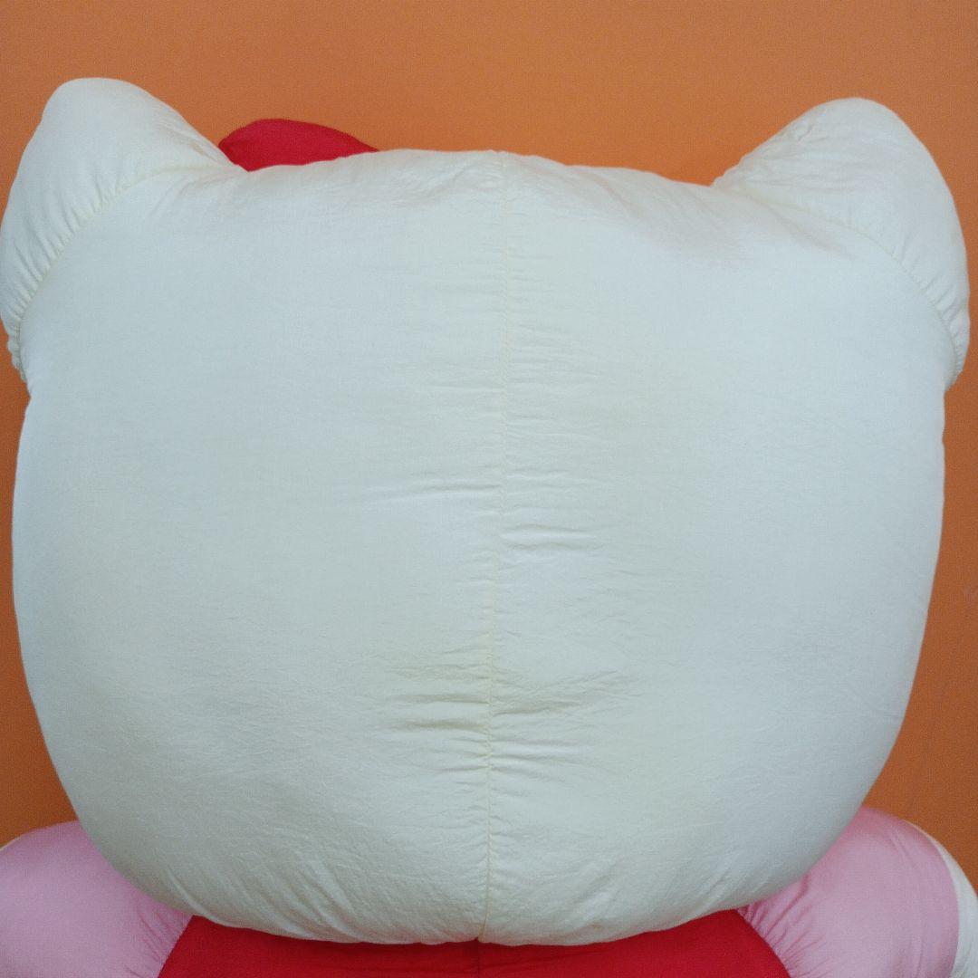 ハローキティ　ぬいぐるみ　高さ約77cm　超特大サイズ　HELLO KITTY
