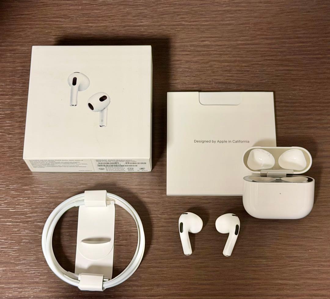 AirPods3（第3世代） Lightning充電ケース付
