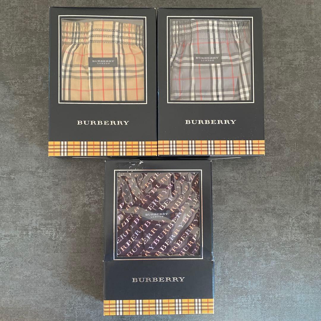 Burberry トランクス　３つセット