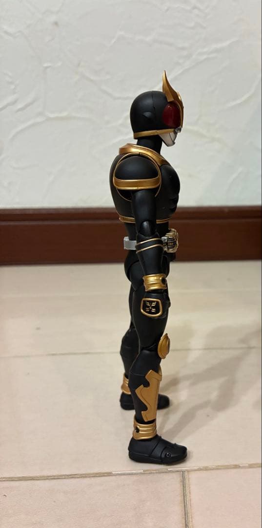 S.H.Figuarts（真骨彫製法） 仮面ライダークウガ アメイジングマイティ