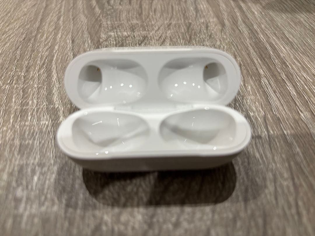 Apple AirPods Pro 2 (第二世代) 左耳＋ケース