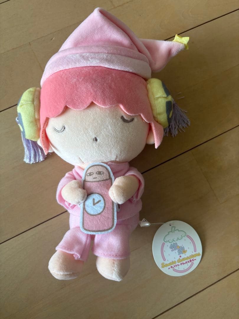 新品タグ付き　銀魂×サンリオ 神楽 むにゅぐるみ ぬいぐるみ おやすみ柄キキララ