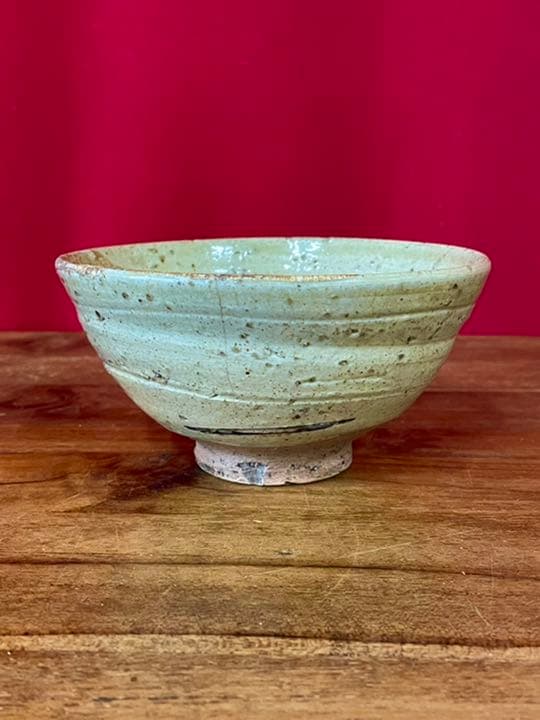 古出雲茶碗 銘:慶雲 裏千家十五代鵬雲斎書付 箱 古楽山 ニュウあり,高台小欠け