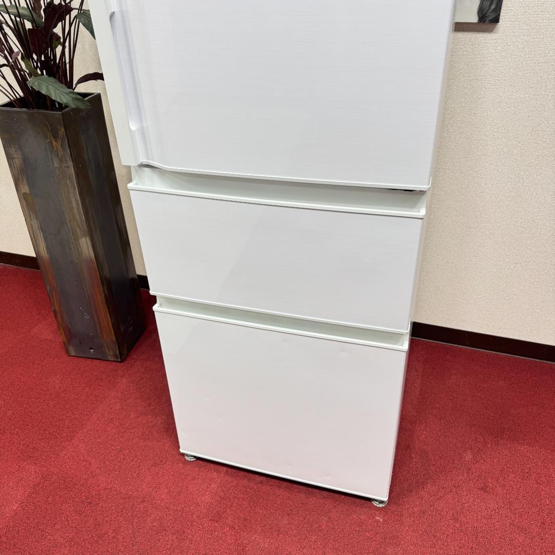 東京23区送料無料　超美品東芝2022年製3ドア冷蔵庫326L　洗浄/除菌済み