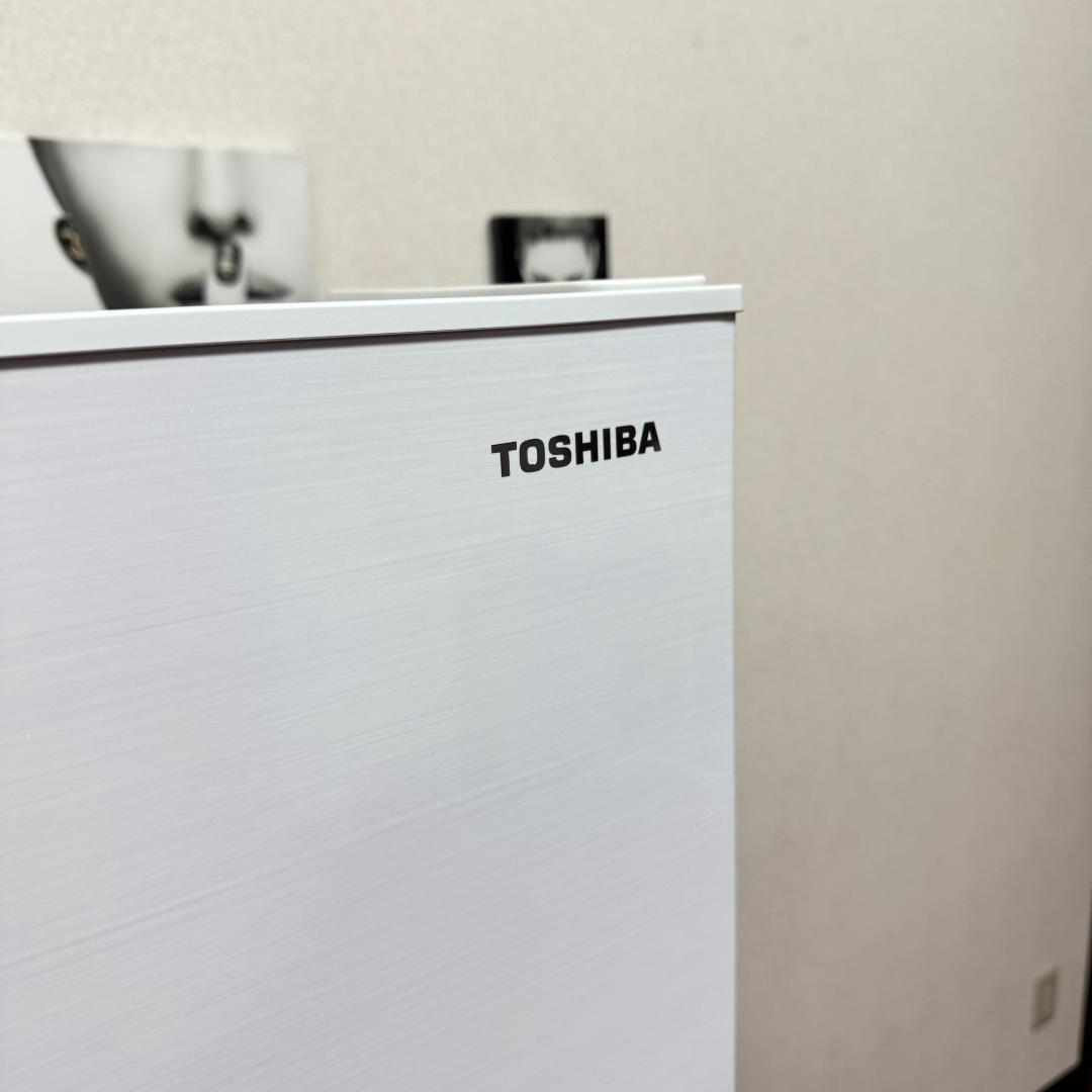 東京23区送料無料　超美品東芝2022年製3ドア冷蔵庫326L　洗浄/除菌済み
