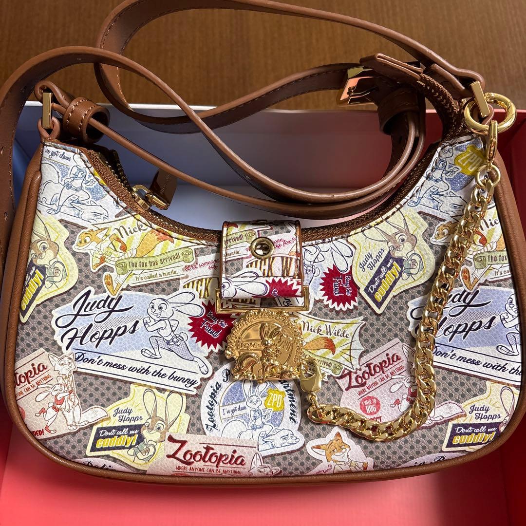 CHARLES & KEITH ズートピア キャラクター ショルダーバッグ