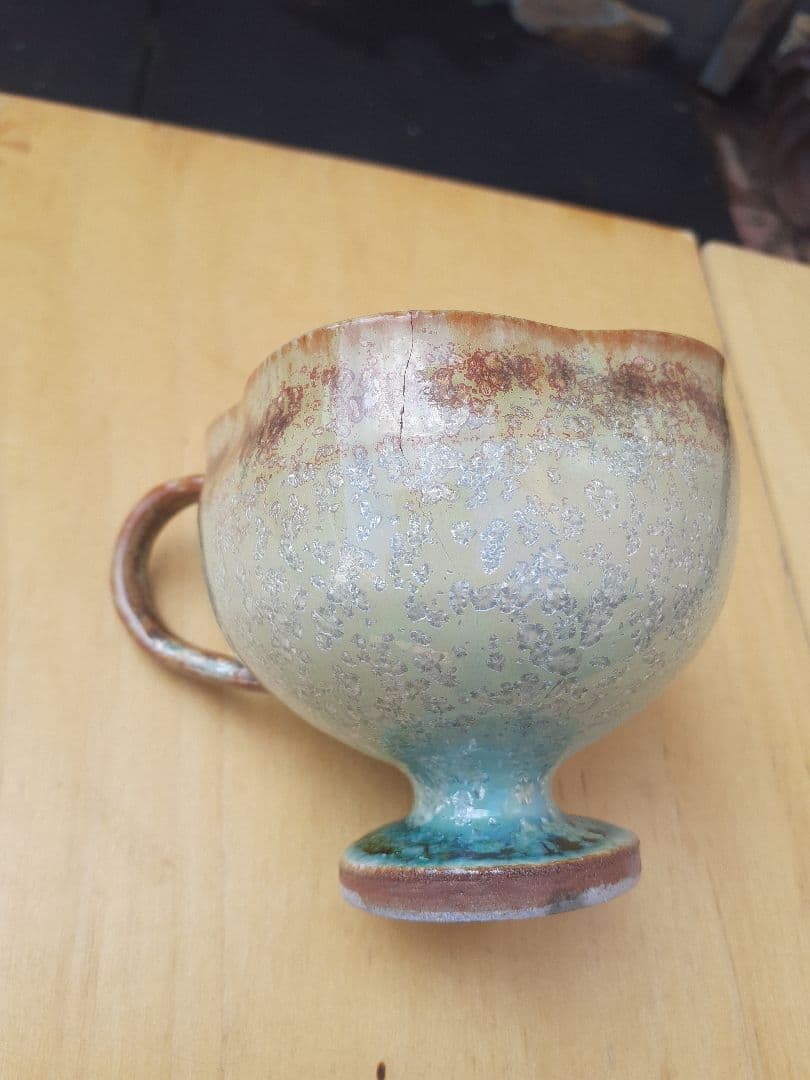 中尾哲彰作　銀河釉薬　花びら型陶器カップ