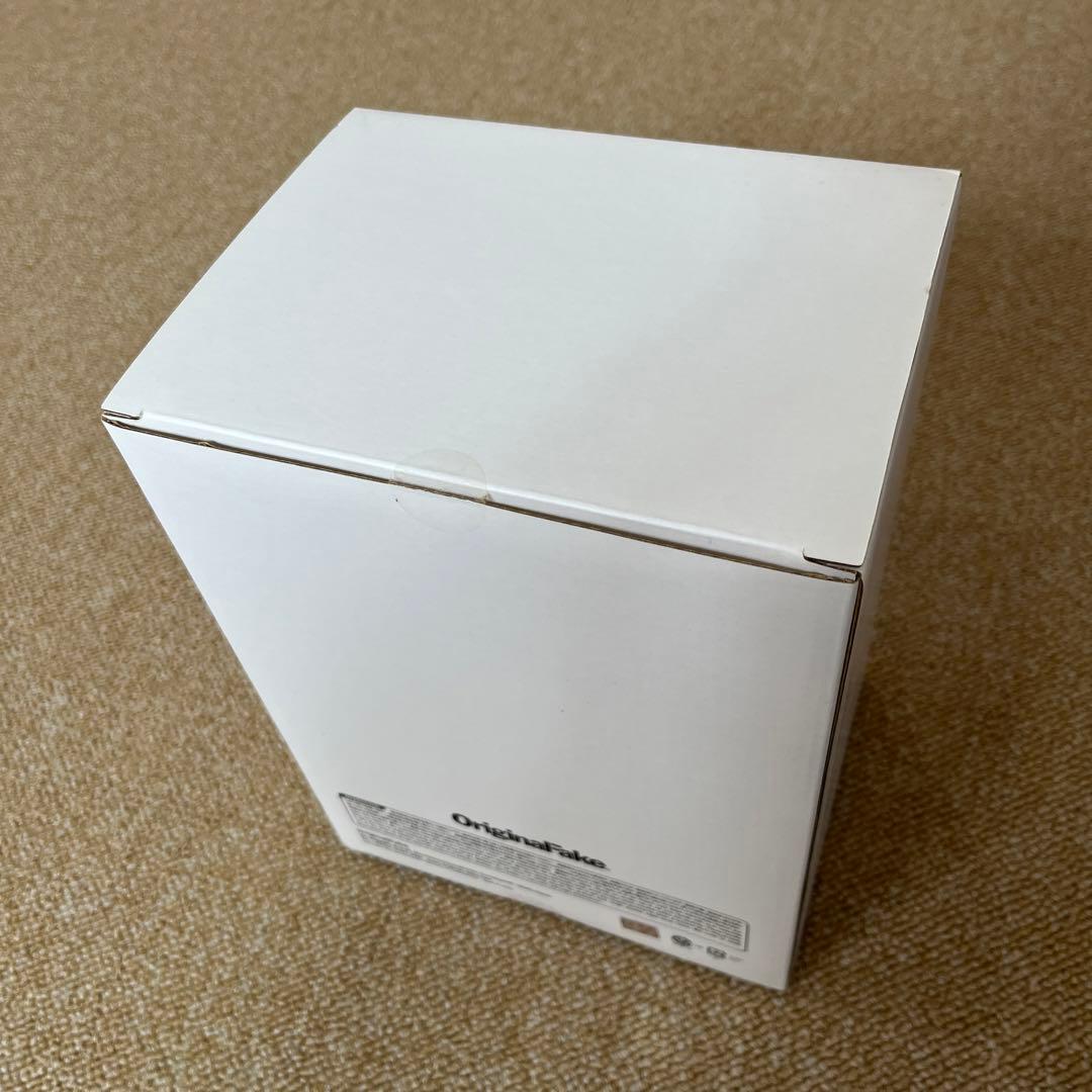 KAWS SNOOPY フィギュア　オリジナルフェイク　カウズ