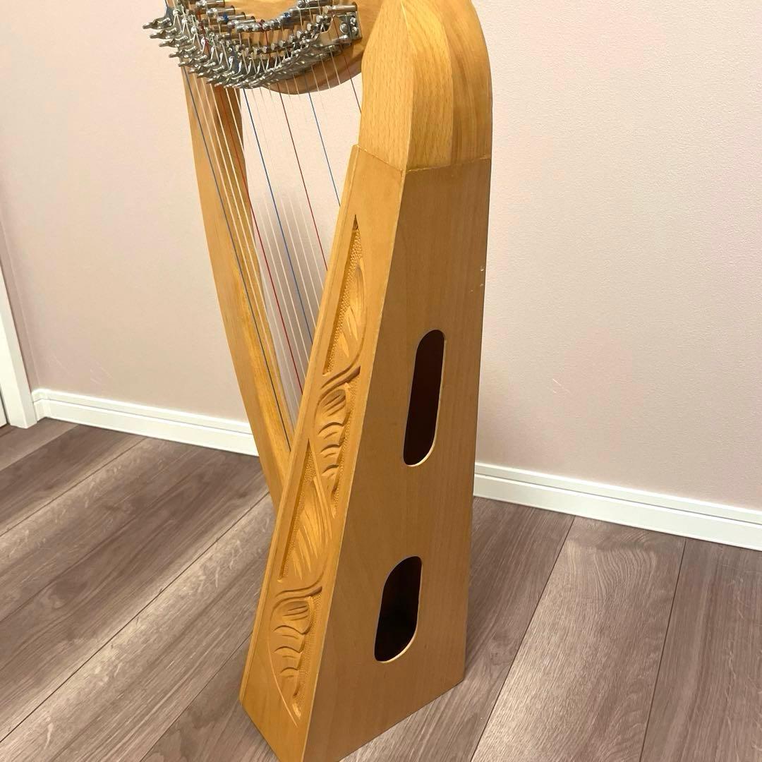 木製ハープ19弦 彫刻入り