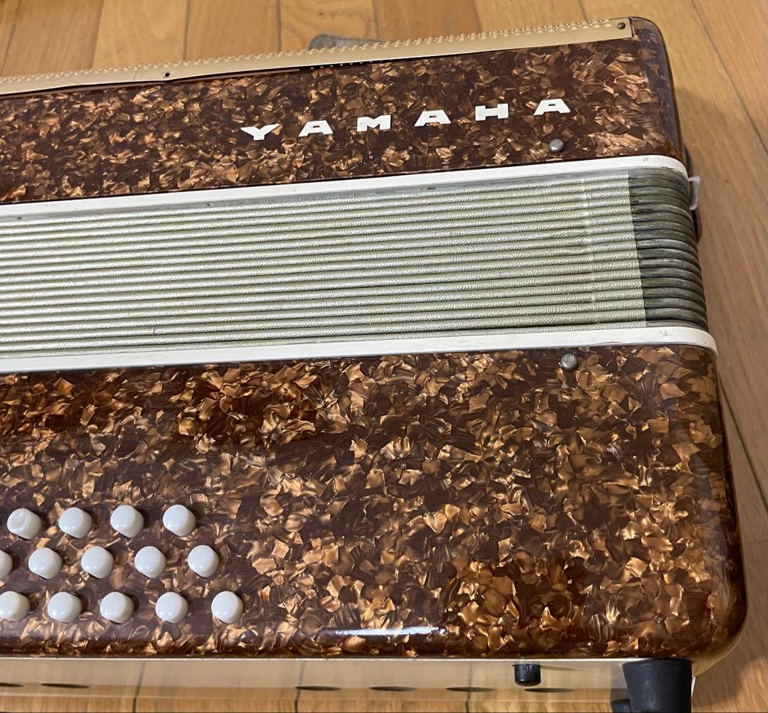 【音出し確認済み】YAMAHA ヤマハ アコーディオン アンティーク ケース付き