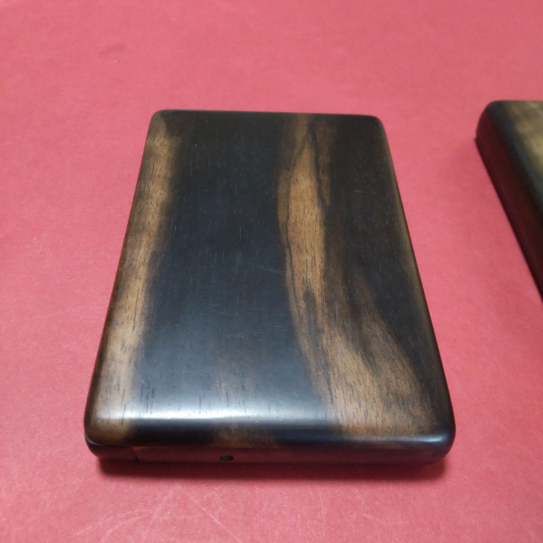 『brown』のどっしりした雰囲気の極上黒柿の名刺入れ 2個