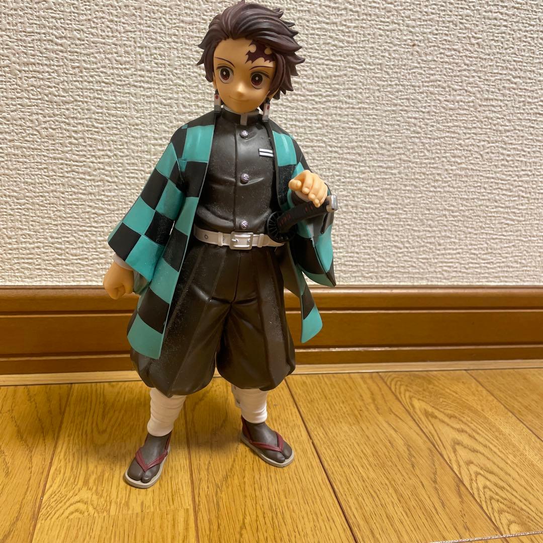 炭治郎 チェック柄フィギュア ビッグサイズ　高さ約24cm