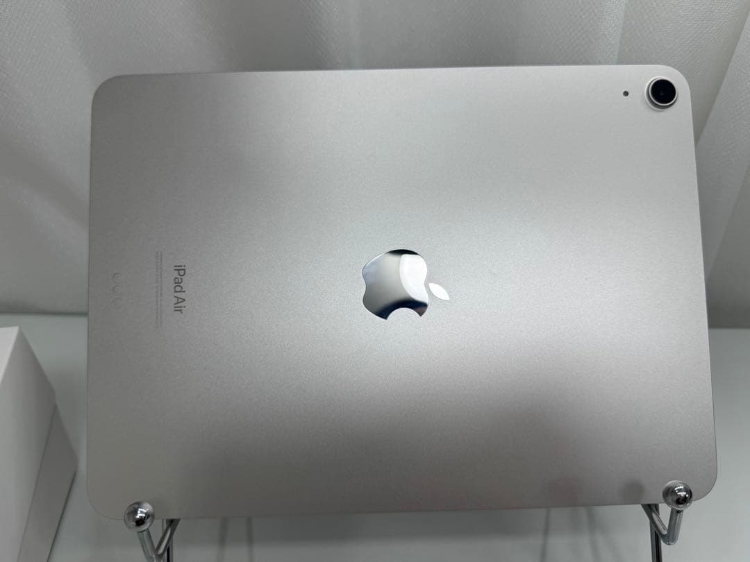 Apple iPad Air (第5世代)64GBスターライトPencil 付き