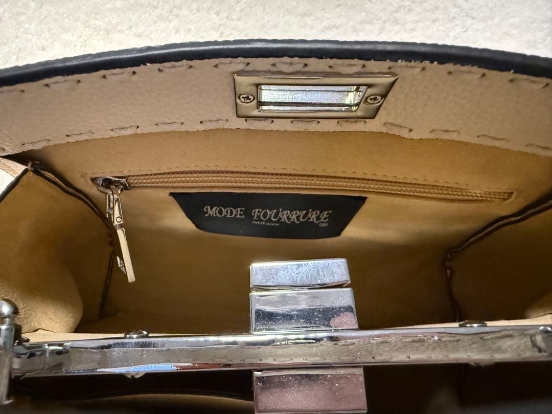 本革アイボリー レザー ハンドバッグ