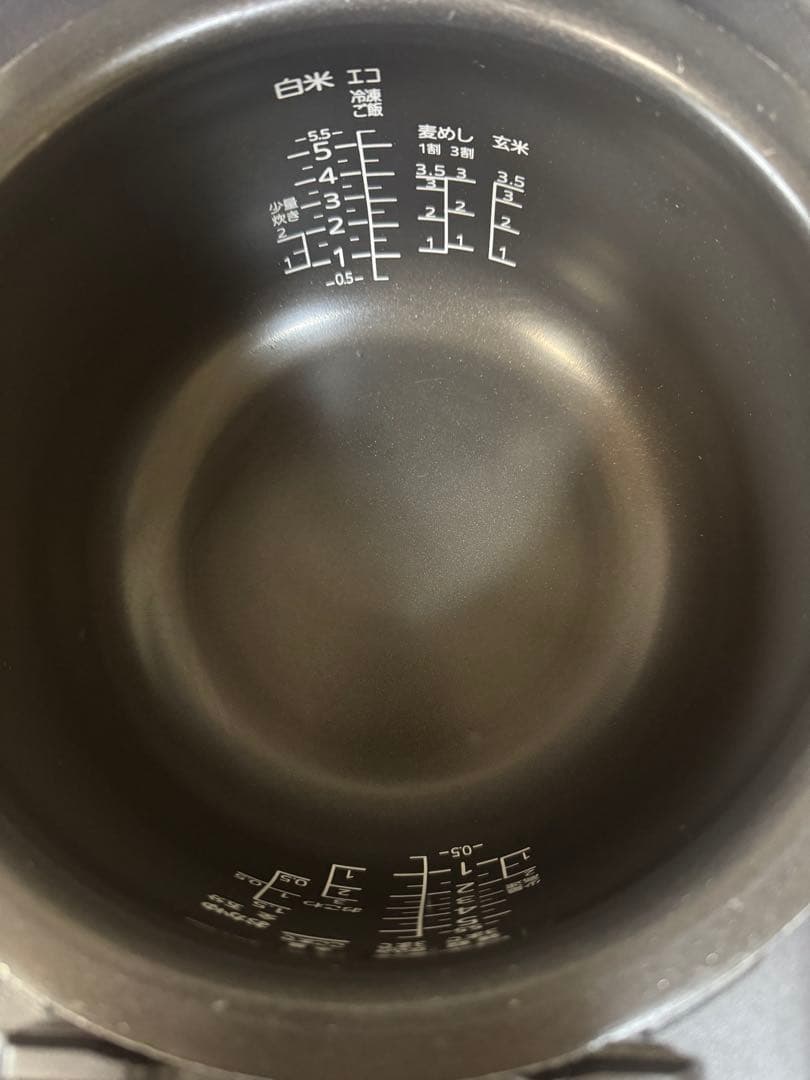 タイガー炊飯器 5.5合炊き JPK-10SC 2022年製