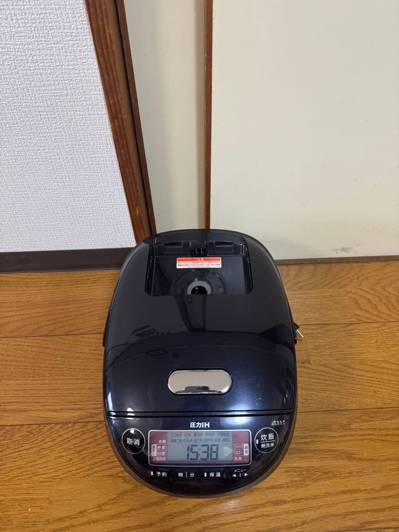 タイガー炊飯器 5.5合炊き JPK-10SC 2022年製