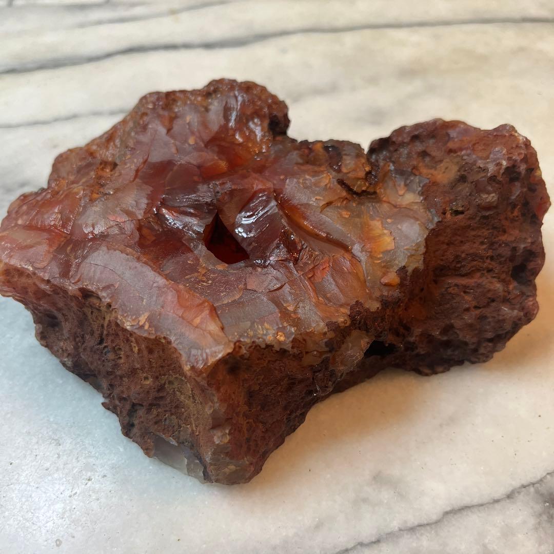 ⚠️注意‼️発送が特定月末の限定品 　赤は魔を払う縁起の良い石　おすすめの古い原石