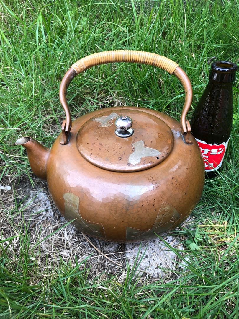 玉川堂の薬缶，湯沸かし、葉紋