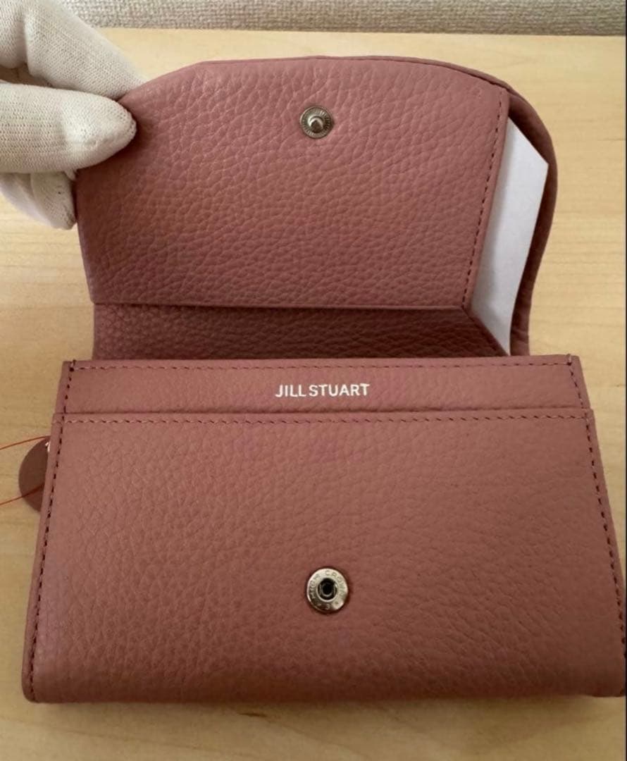 新品☆ジルスチュアート シボ革 レザー 二つ折り財布 ルナティ ☆ピンク