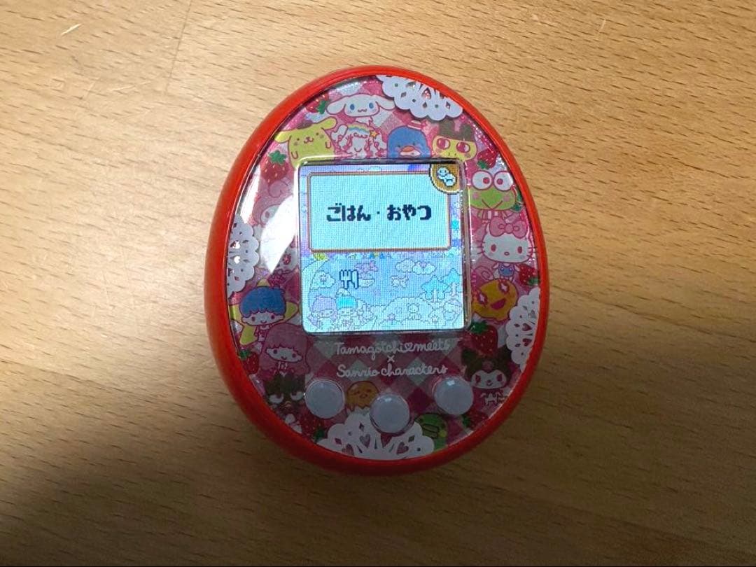 たまごっちみーつ　サンリオ　カバー付き