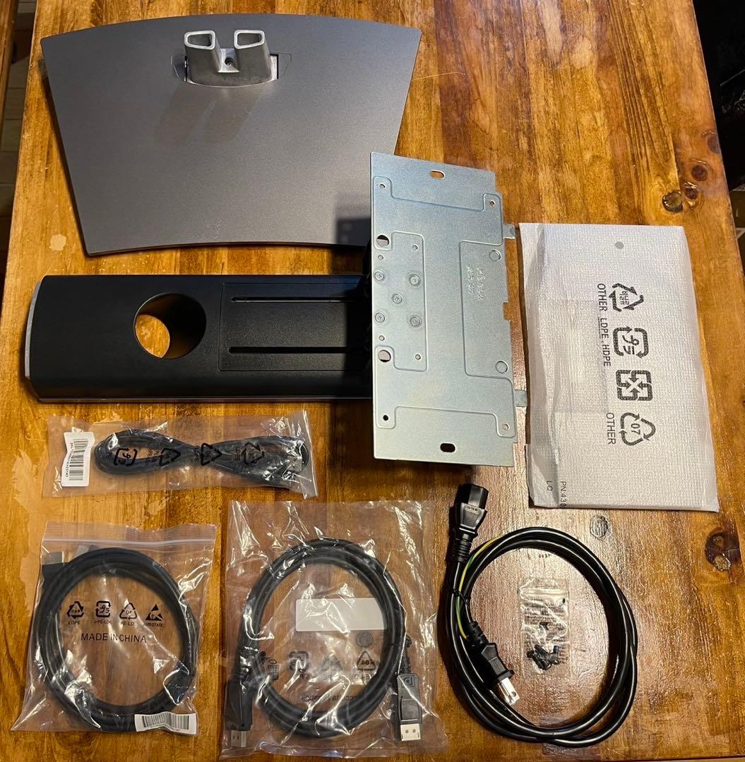 Dell U4919DW 49インチ 曲面 大型モニター