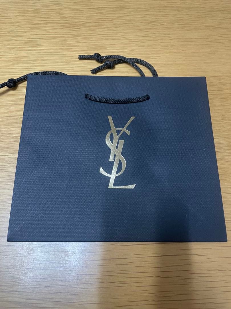 YSL　クチュールフェイスパレット 2025 ホリデーコレクション ショッパー付
