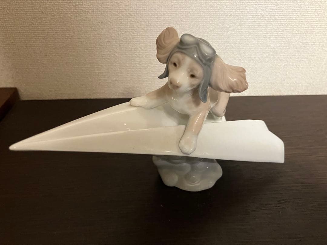LIADRO リアドロ 犬と紙飛行機 可愛いパイロット