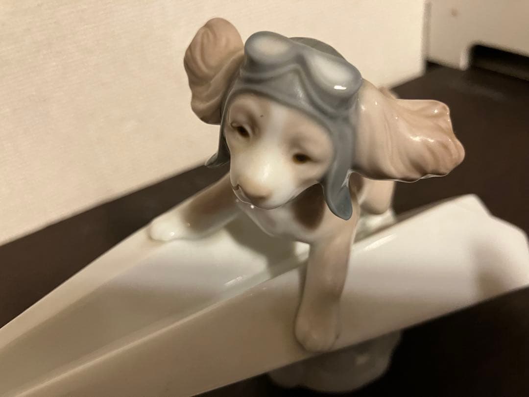 LIADRO リアドロ 犬と紙飛行機 可愛いパイロット
