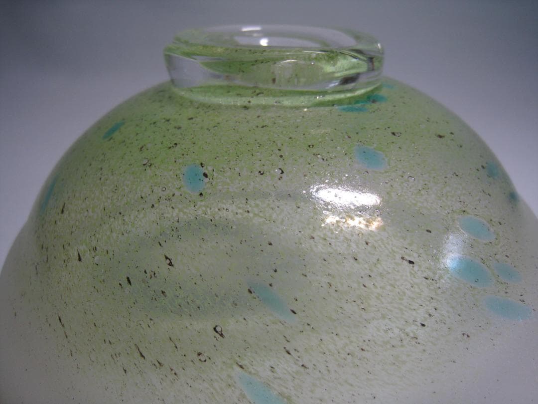 ガラス製抹茶碗　水崎長寿　義山茶盌　銘【浅黄霜】