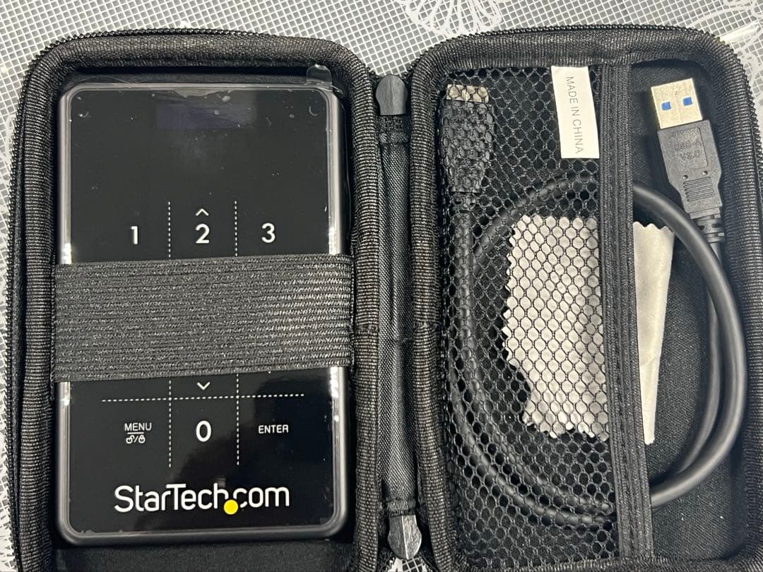 パスワードロック機能搭載　ポータブルSSD 1TB