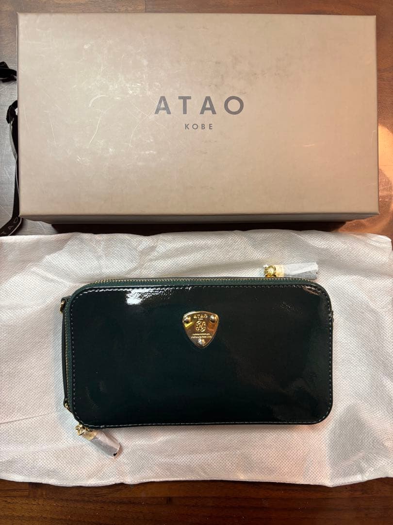 【新品】ATAO アタオ　アミュレット　スマホショルダー　ディープエメラルド