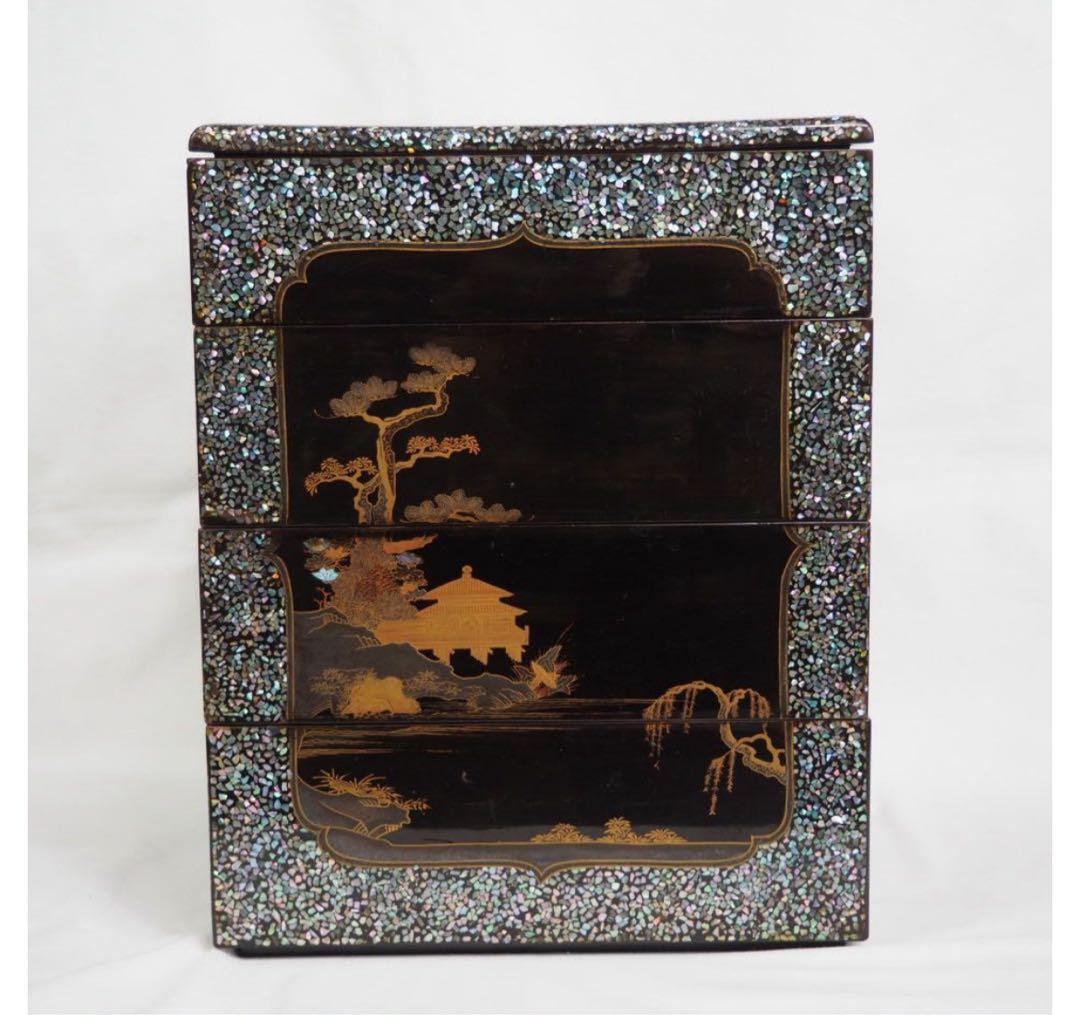 送料無料　旧家蔵出　江戸時代　螺鈿蒔絵山水楼閣文4重箱　合箱