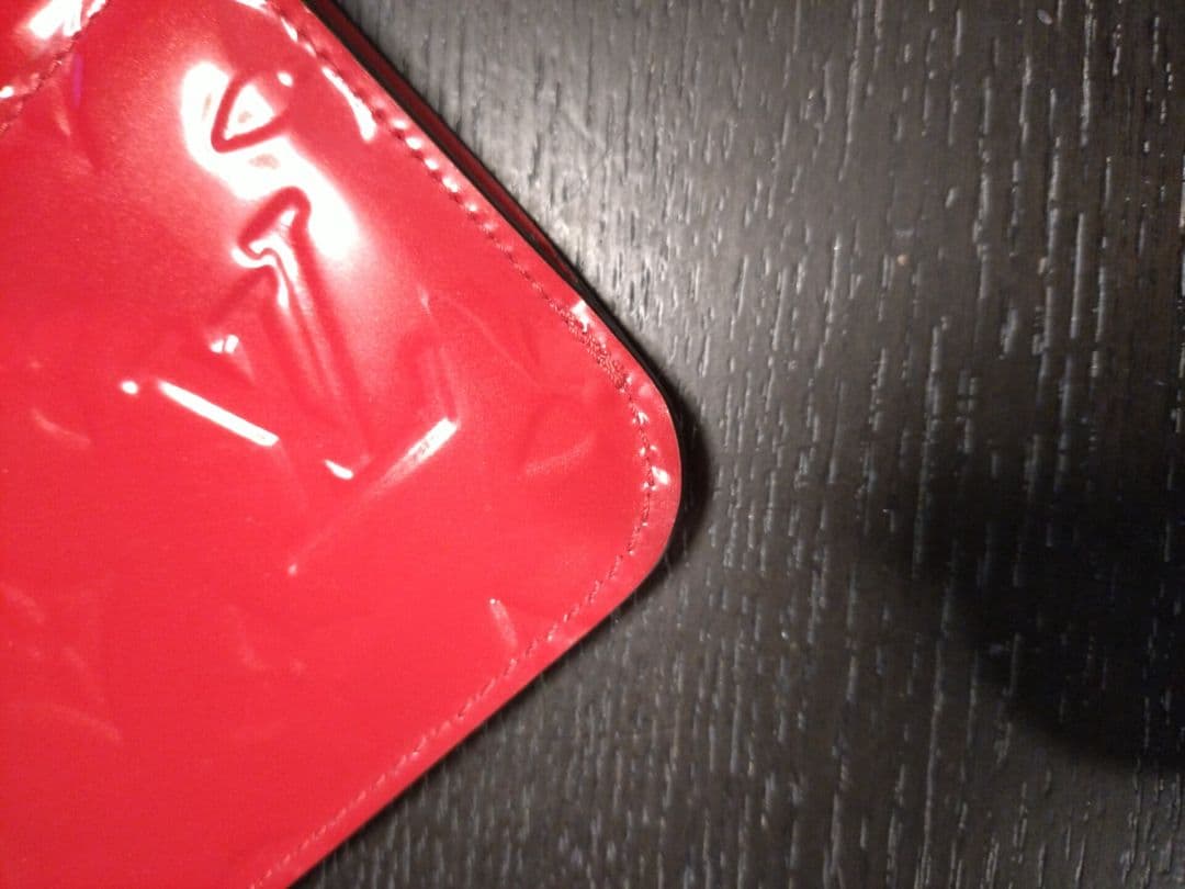 ルイヴィトン ヴェルニ ポシェットクレ ケース M90214 レッド　小銭