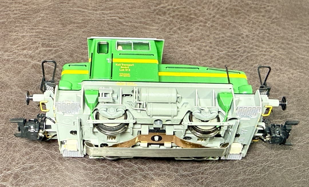 ESU31440　KG230 ディーゼル機関車　AC/DC切替可　ほぼ新品