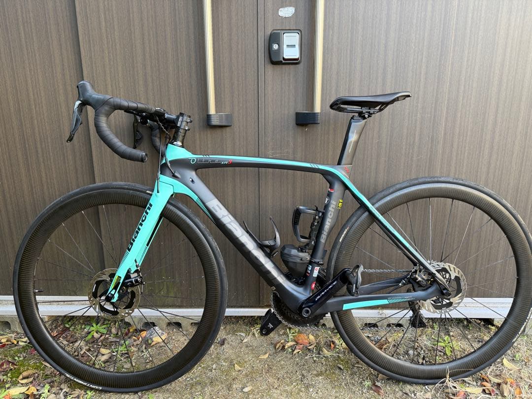 Bianchi OLTRE XR3 Di2 11速　機械式ブレーキ