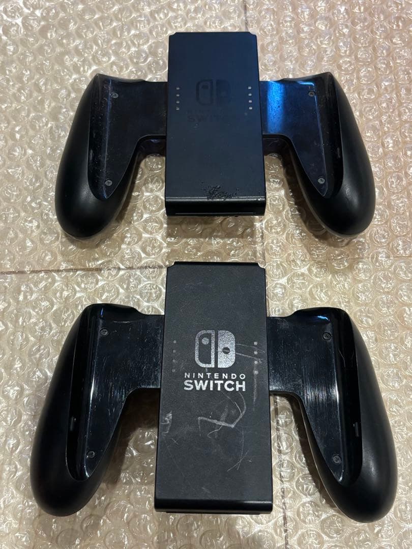 Nintendo Switch 本体 + ジョイコン