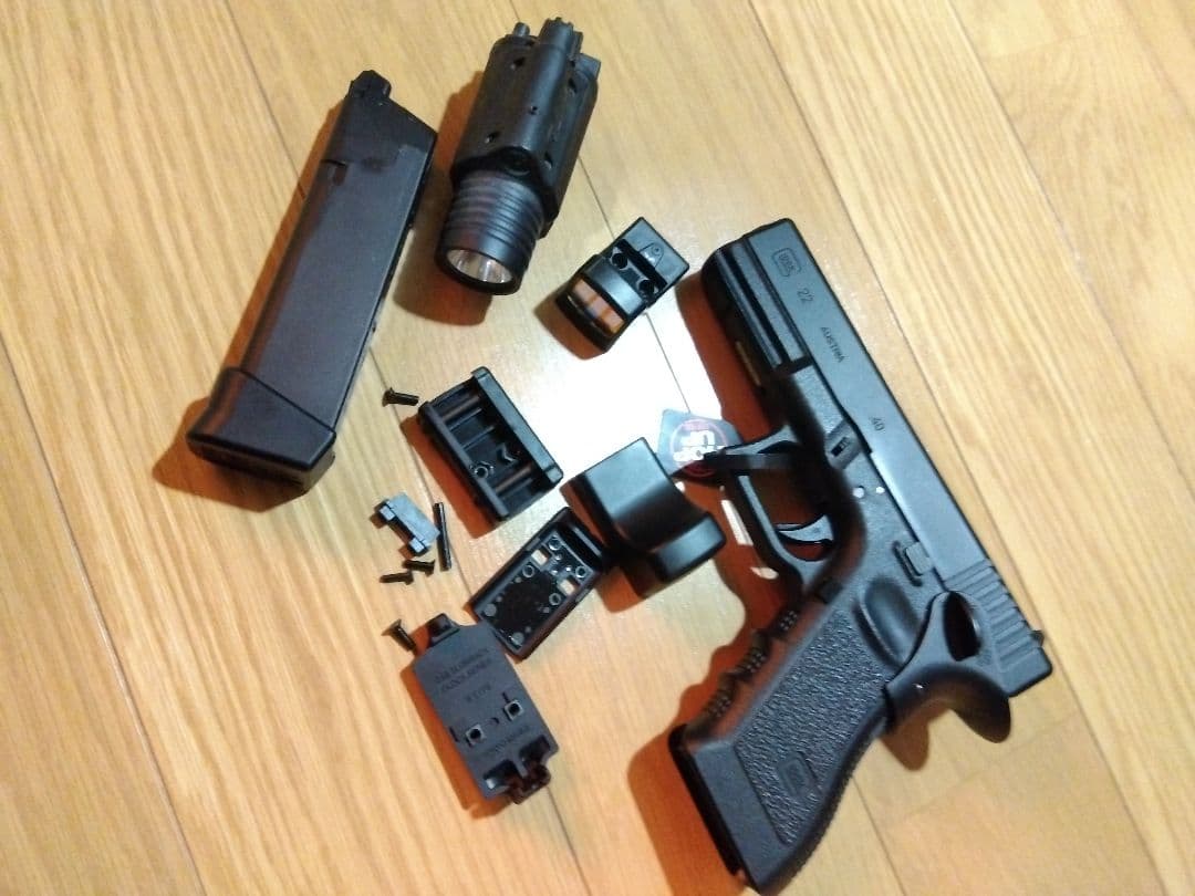 東京マルイGLOCK 22 グロックガスガン 　ロングマガジンマイクロプロサイト