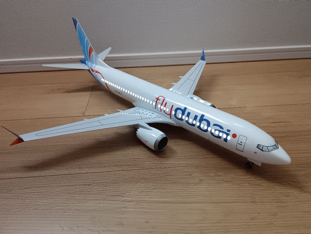 1/85 flydubai Boeing 737 フライドバイ 航空機 飛行機