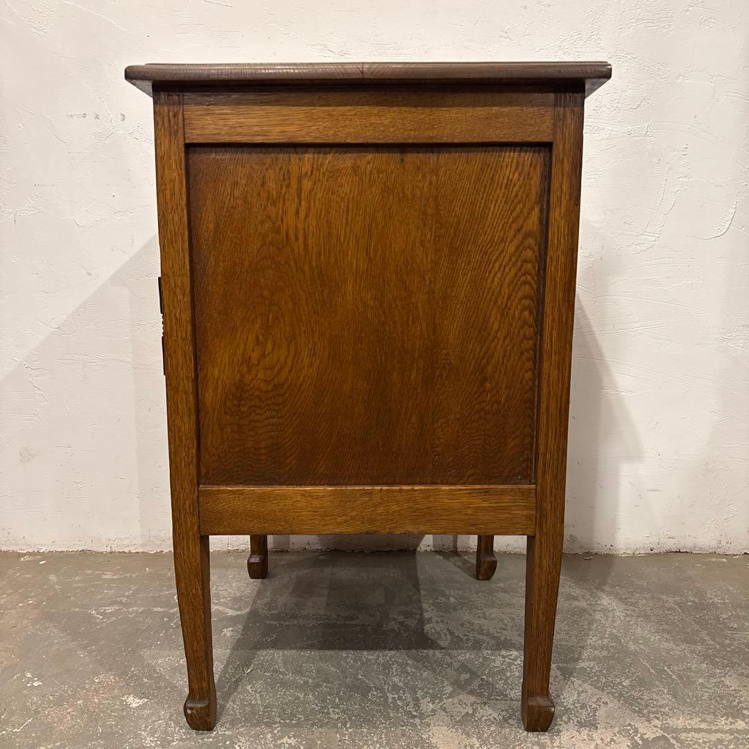 ヴィンテージ　木製サイドテーブル　3段引き出し付き