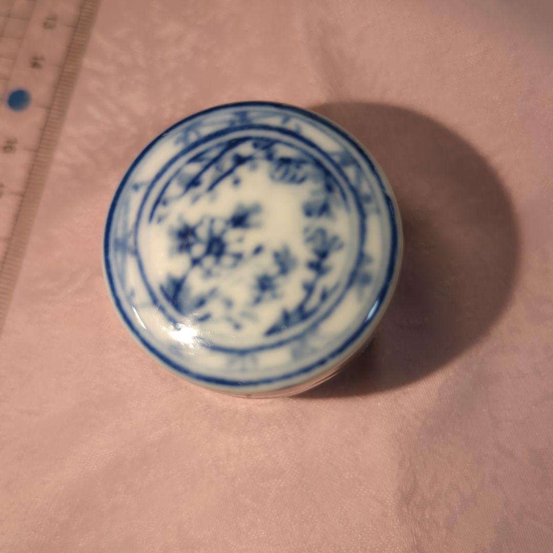 古伊万里 青白磁の花柄重ね香合