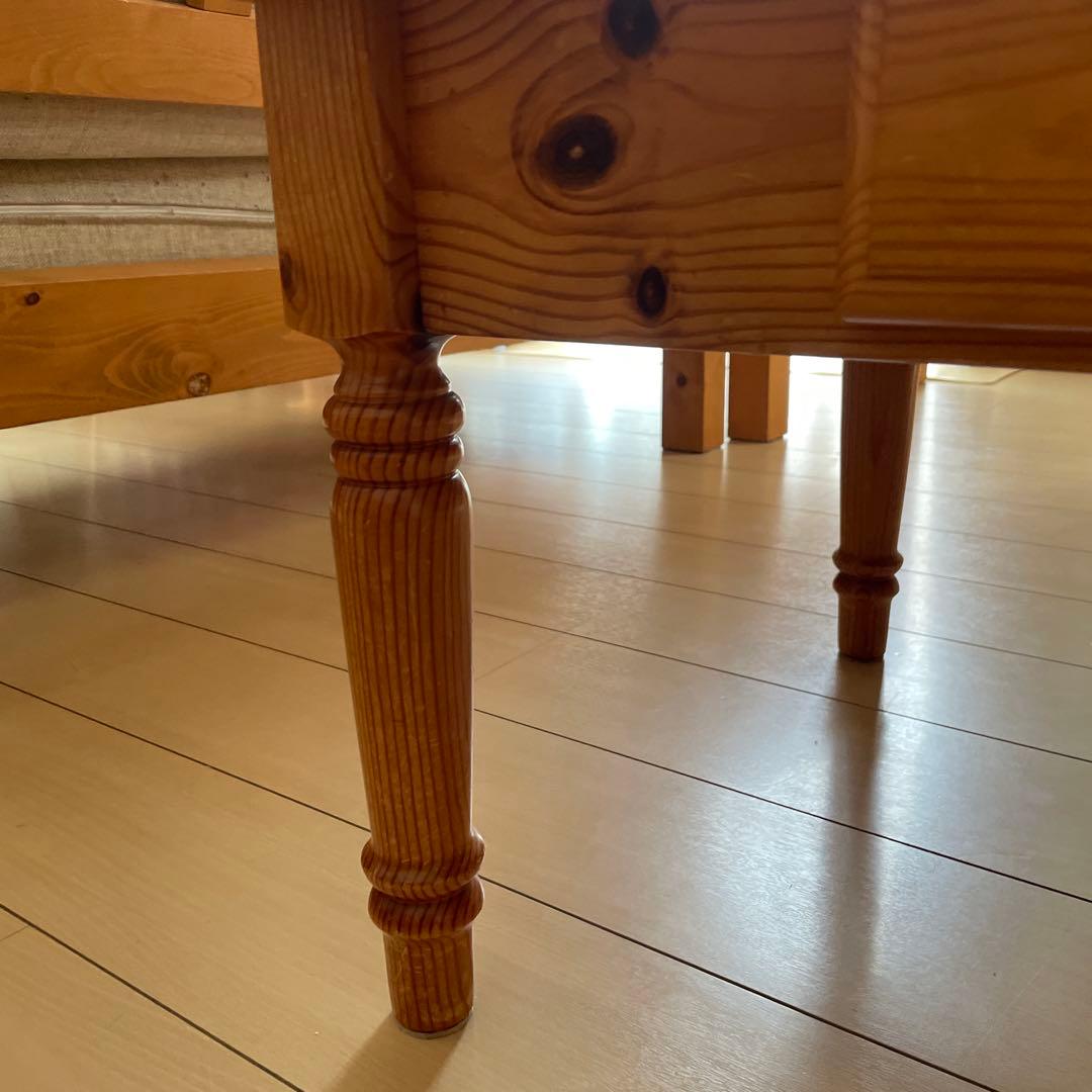 カントリー家具　リビングテーブル