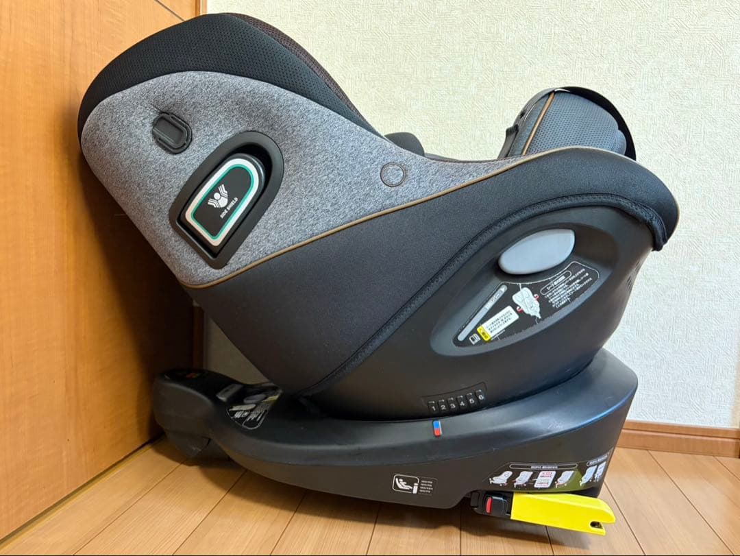 [Aprica]クルリラプロテクト ISOFIX R129 アカチャンホンポ限定