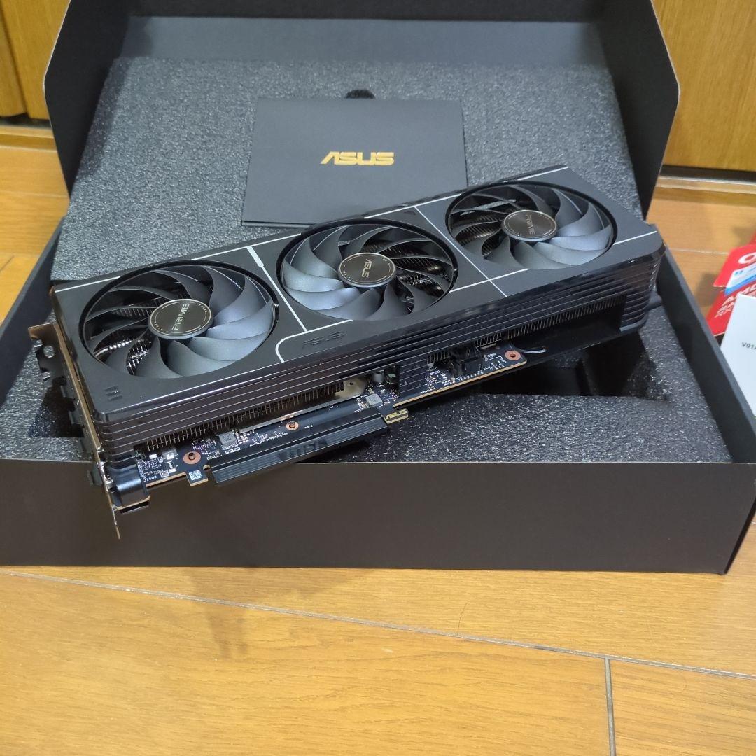 グラフィックボード・グラボ・ビデオカード ASUS AMD Radeon RX 9070 XT OC 16GB