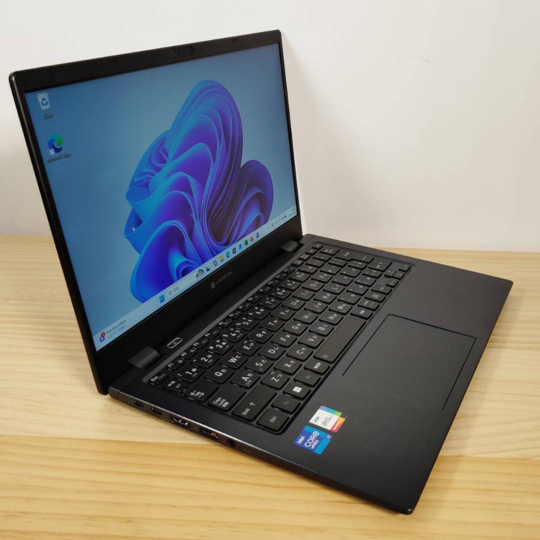 美品 爆速 Dynabook G83/HU 第11世代i7搭載 16GB 512