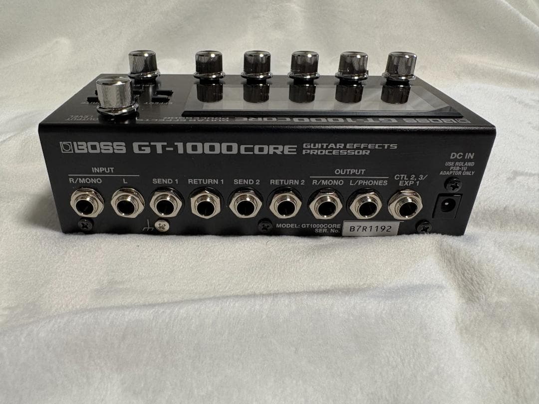 [美品] BOSS GT-1000CORE　箱、アダプター、USBケーブル付